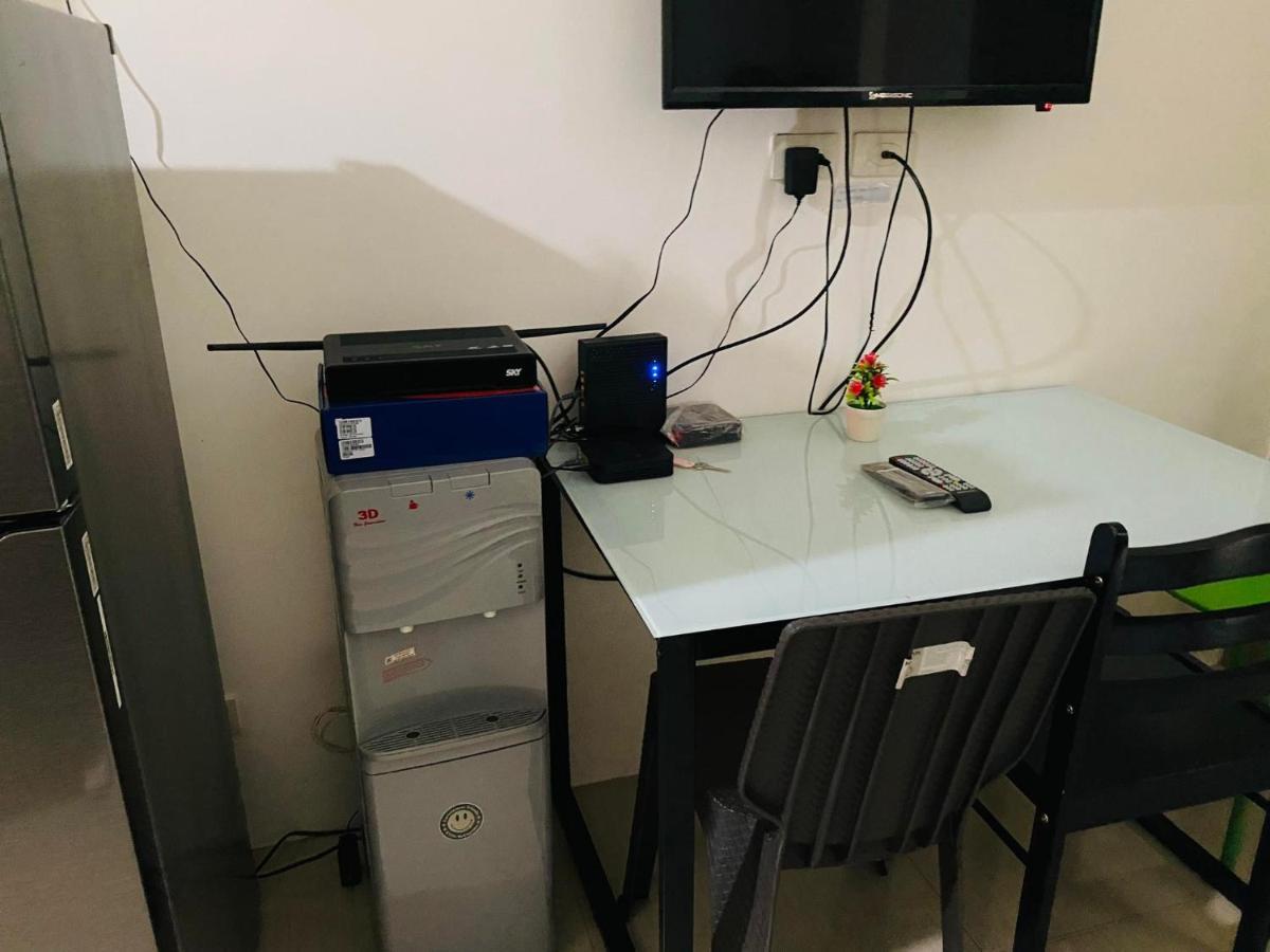 Shore Residence D7 Near Mall Of Asia & Airport Manila Eksteriør bilde