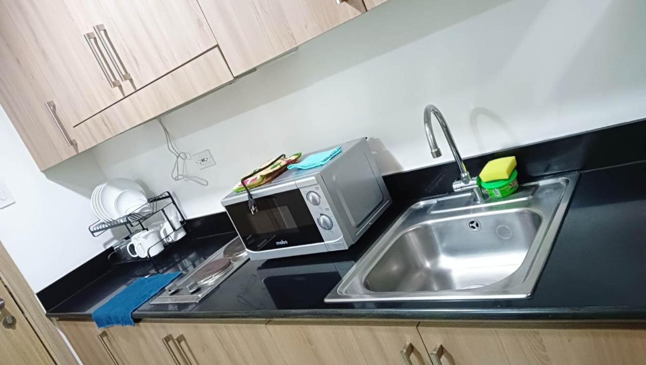 Shore Residence D7 Near Mall Of Asia & Airport Manila Eksteriør bilde